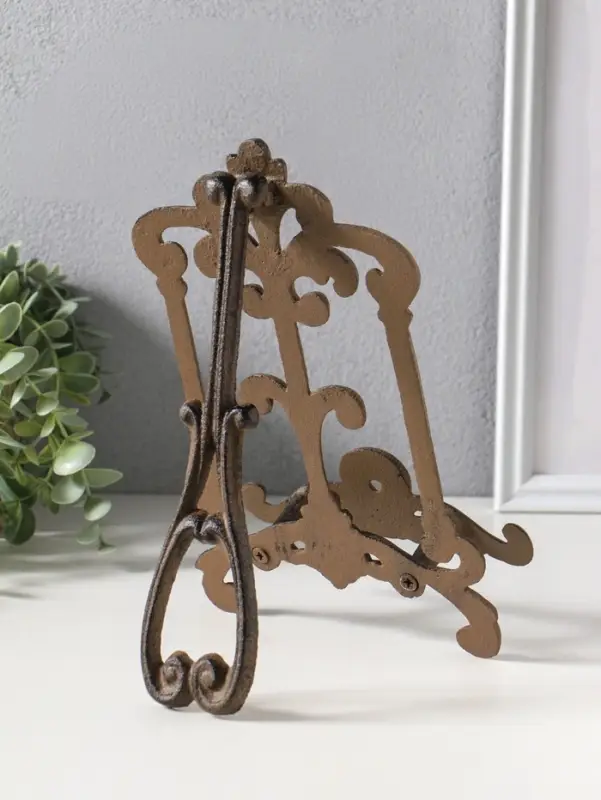 Сувенир чугун "Мольберт королевские вензели" 17х7х27 см