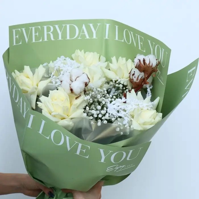 Плёнка для цветов упаковочная двухсторонняя «Love you», оливковый, 56 х 56 см