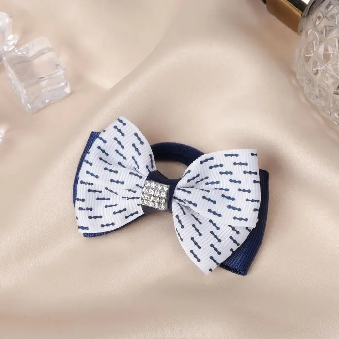 Резинка для волос «Школьница», бант штрихи, 6 см, бело-синяя