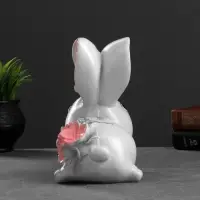 Копилка "Зайка с цветами" серая 20х20х10см