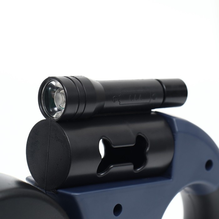 Рулетка-сворка на 2 собак, с фонариком и контейнером для пакетов, 3 м, до 15 кг каждая Рулетка-сворка на 2 собак, с фонариком и контейнером для пакетов, 3 м, до 15 кг каждая