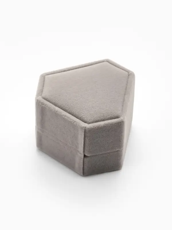 Футляр под серьги, кольцо &laquo;Кристалл&raquo;, бархатный, 6.5&times;6.4 см, серый