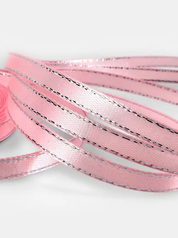 Лента атласная, с серебряным люрексом, 6 мм, 23±1 м, розовая №004 Лента атласная, с серебряным люрексом, 6 мм, 23±1 м, розовая №004