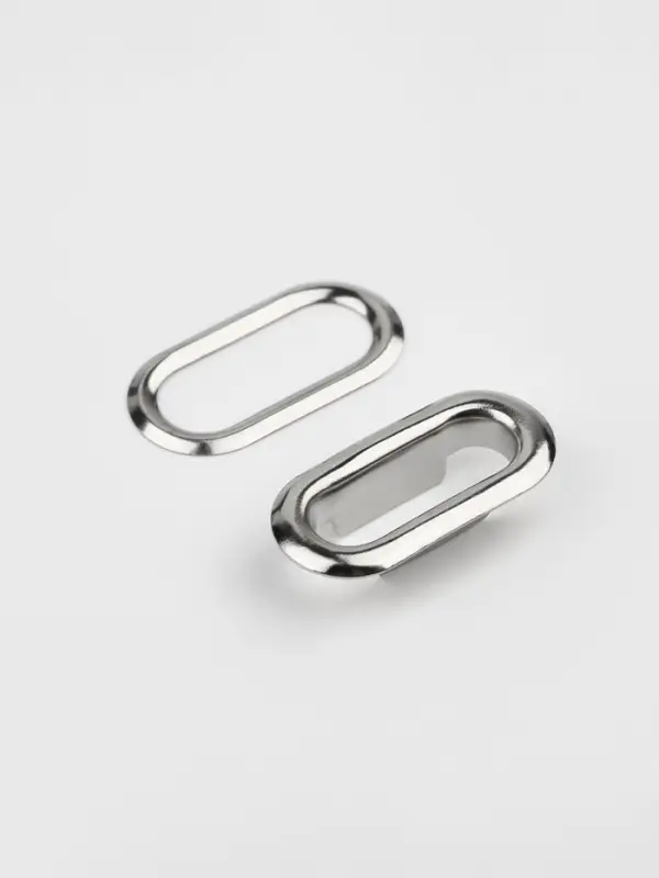 Застёжка для кепки, с люверсом, 2×2 см, цвет серебряный