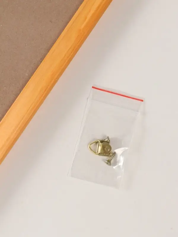 Фоторамка дерево 50х70 см, сосна №2 (пластиковый экран) Фоторамка дерево 50х70 см, сосна №2 (пластиковый экран)