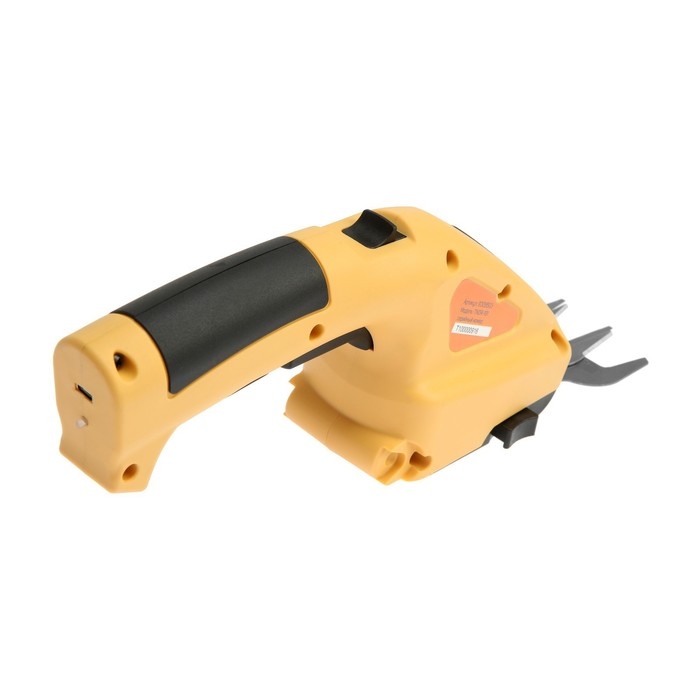 Ножницы-кусторез аккумуляторные ТУНДРА, 7.2 В, 1.3 Ач, Li-ion, время работы до 60 мин Ножницы-кусторез аккумуляторные ТУНДРА, 7.2 В, 1.3 Ач, Li-ion, время работы до 60 мин