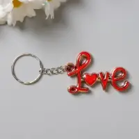 Брелок для ключей на кольце «Надпись Love с сердцем», пластик под металл, 3×4.7 см, МИКС