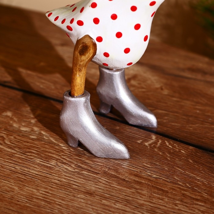 Сувенир Сувенир "Утка в летнем наряде" дерево 27 см