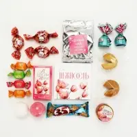 Адвент на 8 марта с продукатми и косметикой под МП