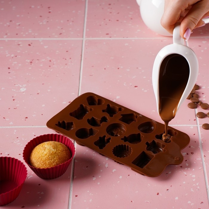 Форма для конфет и шоколада Доляна «Счастье есть», силикон, 21×11×1,5 см, 15 ячеек, цвет коричневый