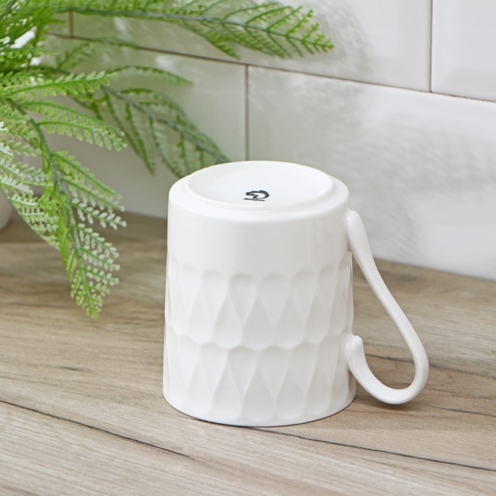 Кружка фарфоровая Доляна «Эстет. Герда», 350 мл, цвет белый