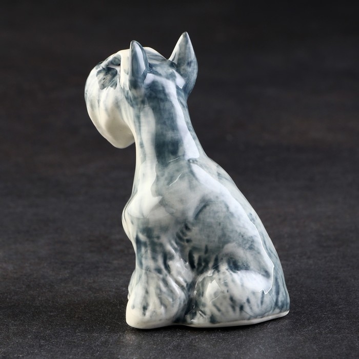 Статуэтка фарфоровая  Статуэтка фарфоровая "Миттельшнауцер серый", 8х5,5х4 см, авторская роспись