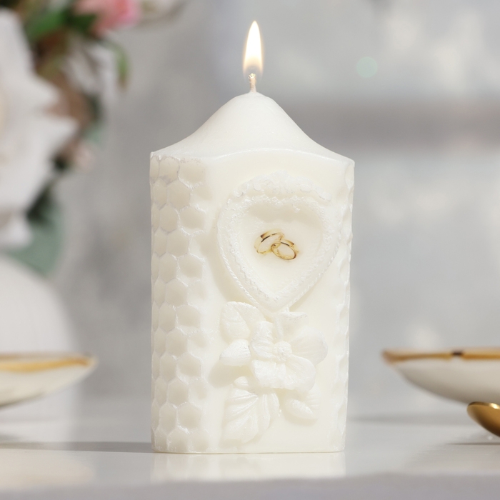 Свеча-цилиндр свадебная  Свеча-цилиндр свадебная "Камея", белая, 6×11 см
