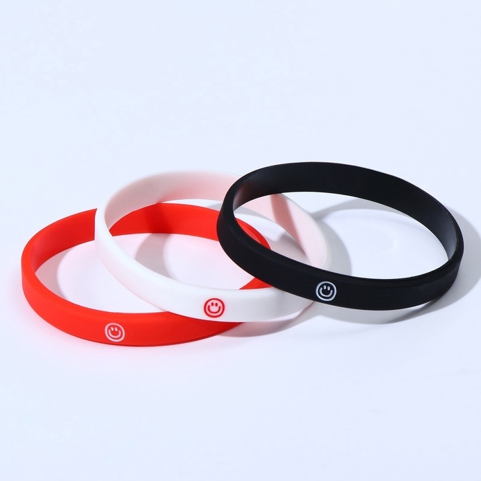 Силиконовый браслет «Смайл», набор 3 шт., цветной, 6 см Силиконовый браслет «Смайл», набор 3 шт., цветной, 6 см