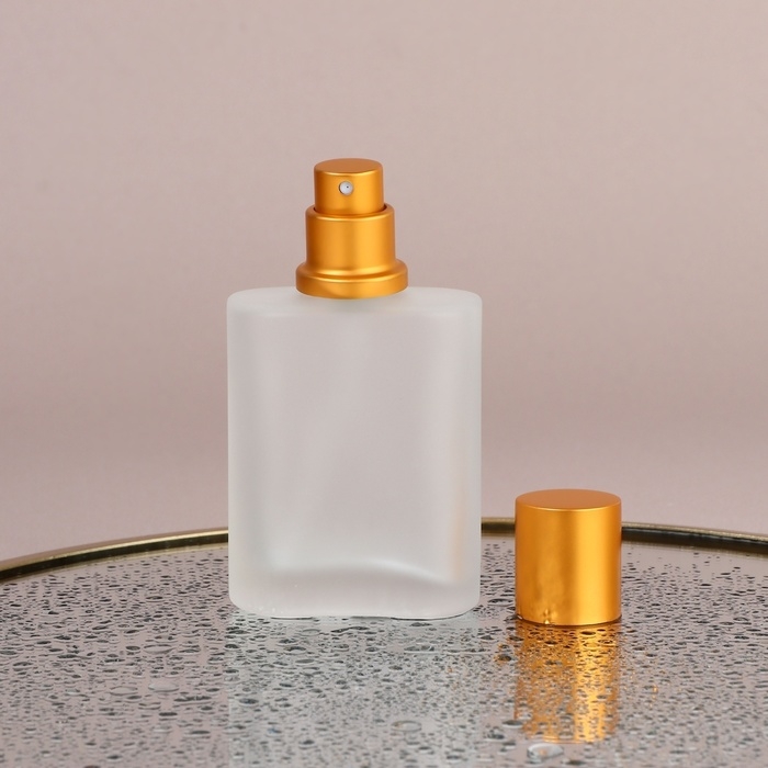 Флакон стеклянный для парфюма, с распылителем, 30 мл, цвет золотистый Флакон стеклянный для парфюма, с распылителем, 30 мл, цвет золотистый