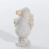 Фигурка полистоун &laquo;Овечка Бяша с подарком&raquo;, 2.5&times;2.5&times;4 см. МИКС