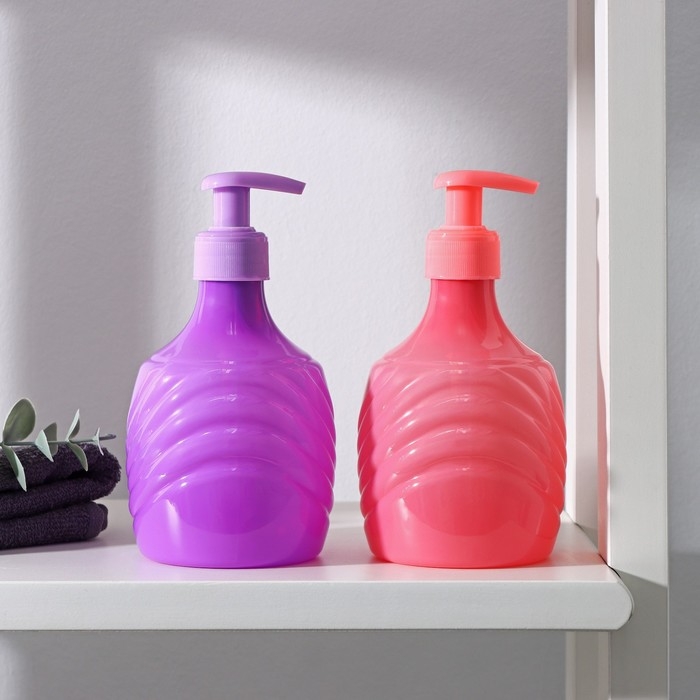 Дозатор для жидкого мыла «Волны», 7,8×7,8×15,5, цвет МИКС Дозатор для жидкого мыла «Волны», 7,8×7,8×15,5, цвет МИКС