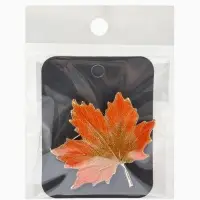 Брошь &laquo;Лист&raquo; кленовый осенний, цвет оранжевый в золоте