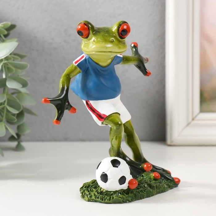 Сувенир полистоун лак Сувенир полистоун лак "Лягуха - Футболист" 13х12х5 см