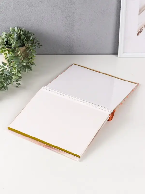 Фотоальбом 10 магнитных листов Фотоальбом 10 магнитных листов "Котята" 23X28см, пер-т внутр.спираль