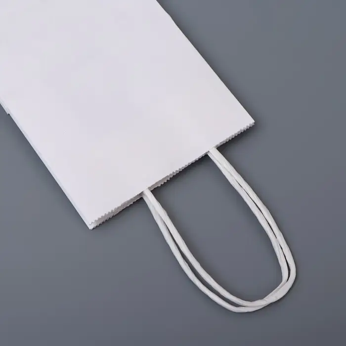 Пакет белый без печати, круглая ручка, 15×12×6 см, 120 г Пакет белый без печати, круглая ручка, 15×12×6 см, 120 г