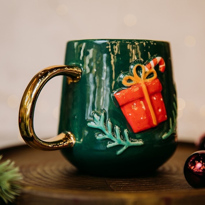 Новый год! Кружка новогодняя керамическая «Подарок», 600 мл, цвет зелёный Новый год! Кружка новогодняя керамическая «Подарок», 600 мл, цвет зелёный