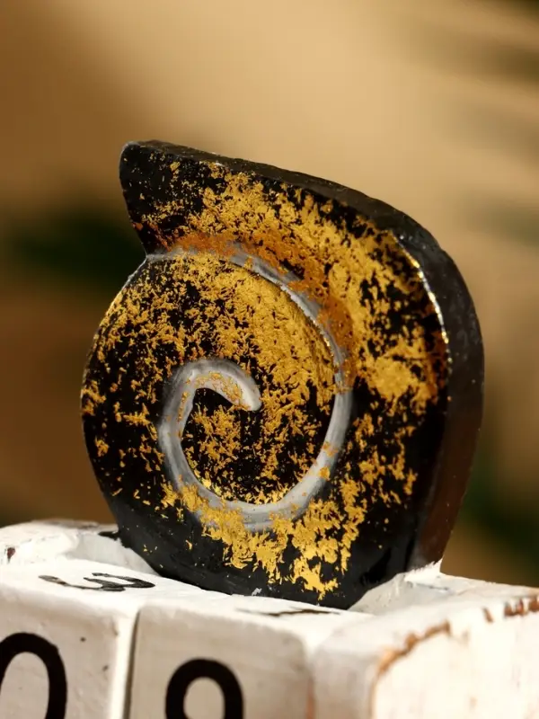 Календарь настольный «Ракушка», 7.5×4×10 см, дерево, чёрный