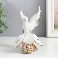 Сувенир керамика "Голуби на цветочной ветке" 12 см
