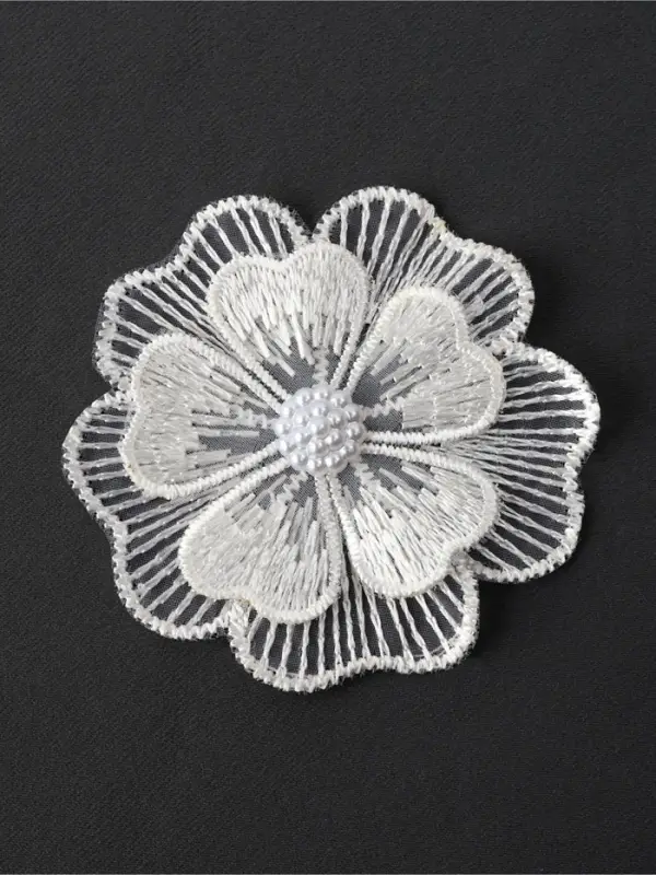 Аппликация для одежды &laquo;Цветок&raquo; текстильная, d=6 см, 10 шт., белая