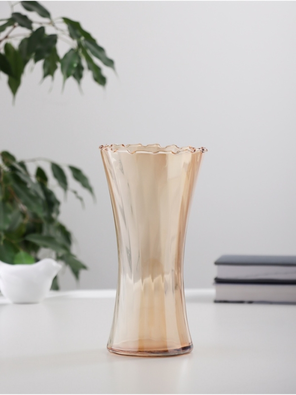 Ваза стекло настольная  Ваза стекло настольная "Агнес" талия, 19,5х10 см, коричневый