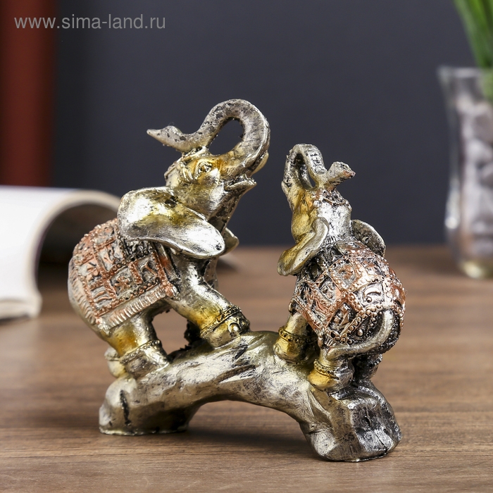 Сувенир полистоун Сувенир полистоун "Слоны на камне с попонах с наскальными рисунками" 11х11х3,5 см