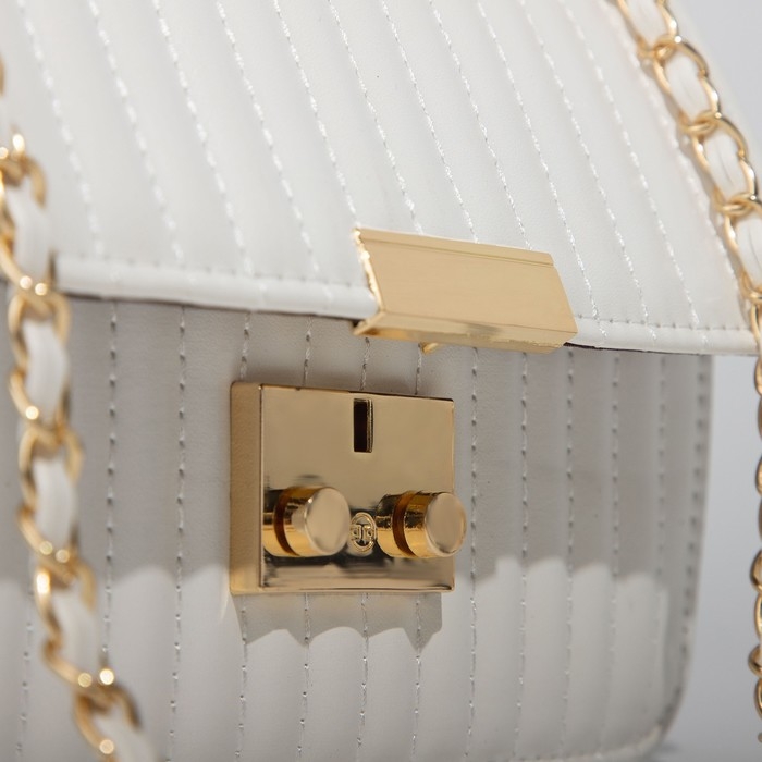 Сумка-мессенджер на клапане, цвет белый Сумка-мессенджер на клапане, цвет белый