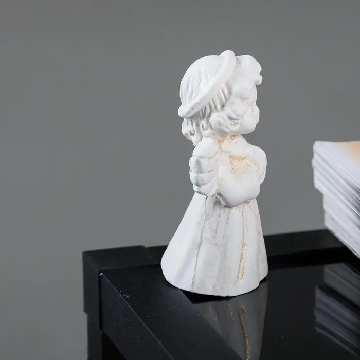Фигурка гипс &laquo;Молящийся ангел&raquo;, позолота, 3&times;7&times;4.5 см