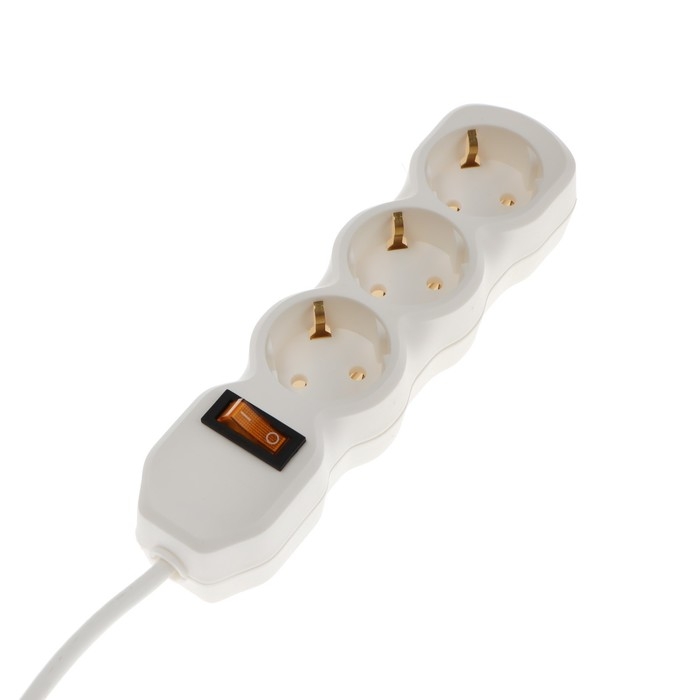 Удлинитель Luazon Lighting ECO, 3 розетки, 2.7 м, 16 А, 3500 Вт, ПВС 3х1 мм2, с з/к, с выкл Удлинитель Luazon Lighting ECO, 3 розетки, 2.7 м, 16 А, 3500 Вт, ПВС 3х1 мм2, с з/к, с выкл
