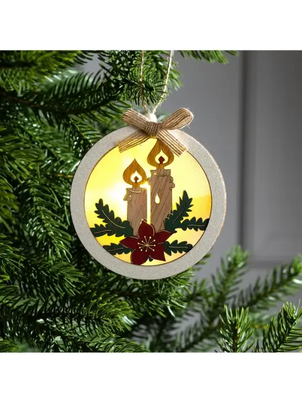 Ёлочная игрушка &laquo;Шар со свечками&raquo;, 10&times;10&times;3 см, от батареек, свечение тёплое белое