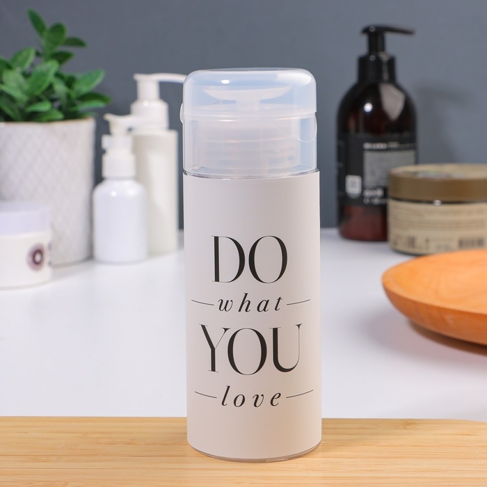 Флакон с помпой «Love what you do», 150 мл, цвет чёрный/белый Флакон с помпой «Love what you do», 150 мл, цвет чёрный/белый
