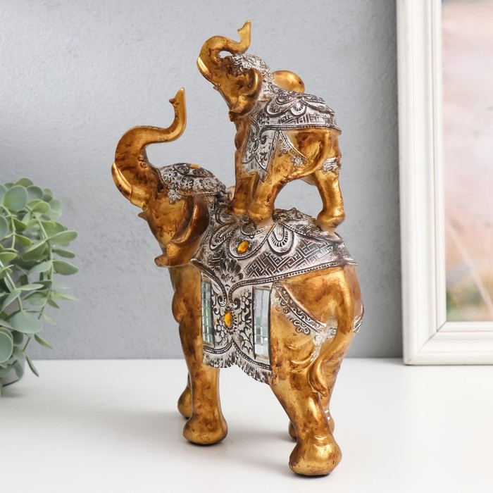 Сувенир полистоун Сувенир полистоун "Слон со слонёнком на спине - попона с узорами и янтарём" 18,5х9х25,5 см