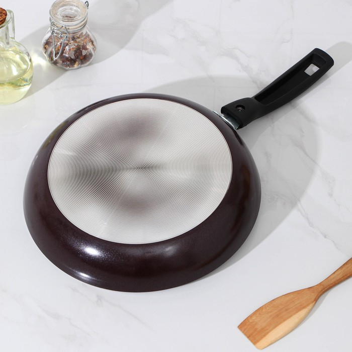 Сковорода «Хозяюшка», d=26 см, съёмная ручка, антипригарное покрытие, цвет бордовый Сковорода «Хозяюшка», d=26 см, съёмная ручка, антипригарное покрытие, цвет бордовый