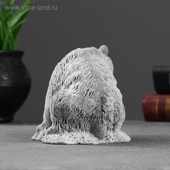 Сувенир  Сувенир "Медведь бурый с рыбой" 10см