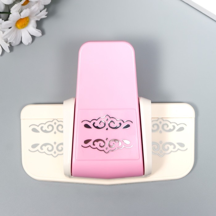 Дырокол фигурный для края вырубка 6х4 см Дырокол фигурный для края вырубка 6х4 см "Медальон" МИКС 17х12,5х4 см