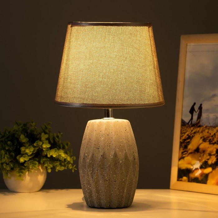 Настольная лампа Настольная лампа "Алесса" Е14 40Вт серый 20х20х33 см RISALUX