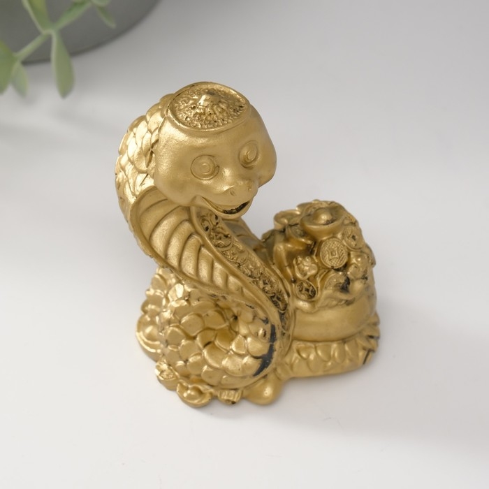 Нэцкэ полистоун Нэцкэ полистоун "Змея с мешком китайских монет" 4,7х7,5х9,7 см