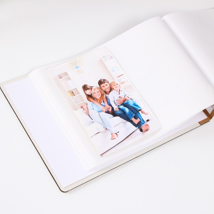 Фотоальбом на 50 фото 15х21 см Фотоальбом на 50 фото 15х21 см "Цветы в винтажной вазе" дерево, в коробке 4х26х18,5 см