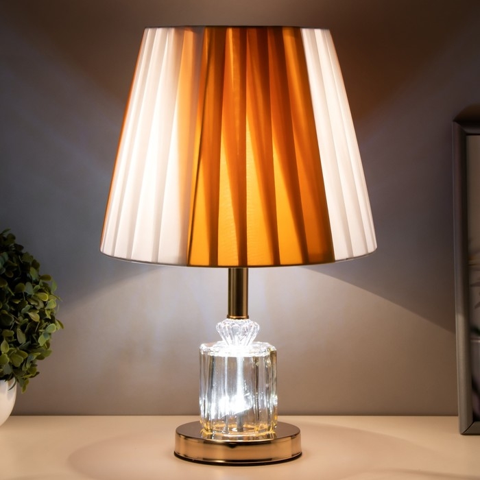 Настольная лампа Ландри 1x60Вт E27 золотой 24,5х24,5х39 см RISALUX Настольная лампа Ландри 1x60Вт E27 золотой 24,5х24,5х39 см RISALUX