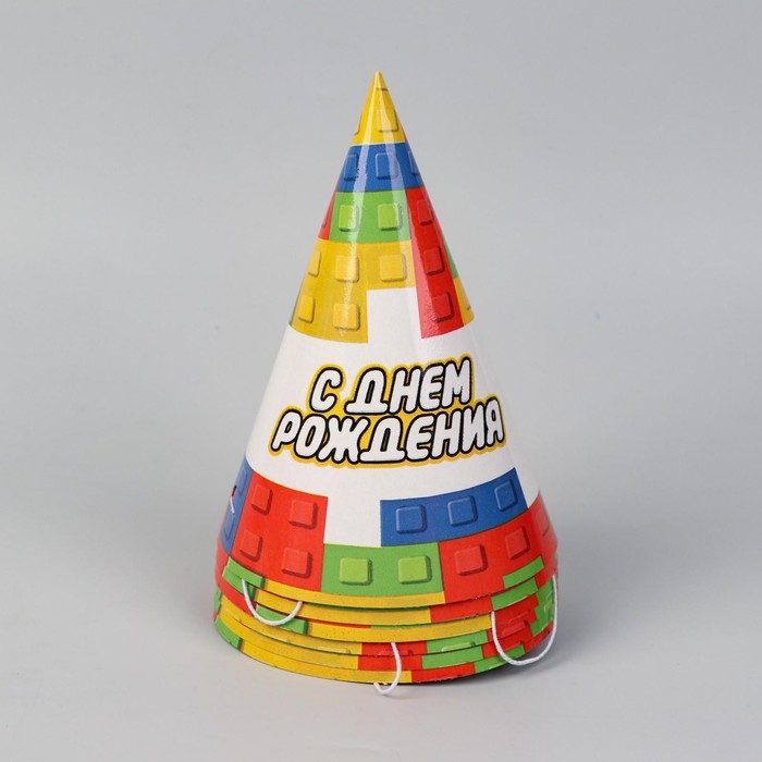 Набор бумажной посуды одноразовый С днём рождения», кубики, 6 тарелок, 6 стаканов, 6 колпаков, 1 гирлянда