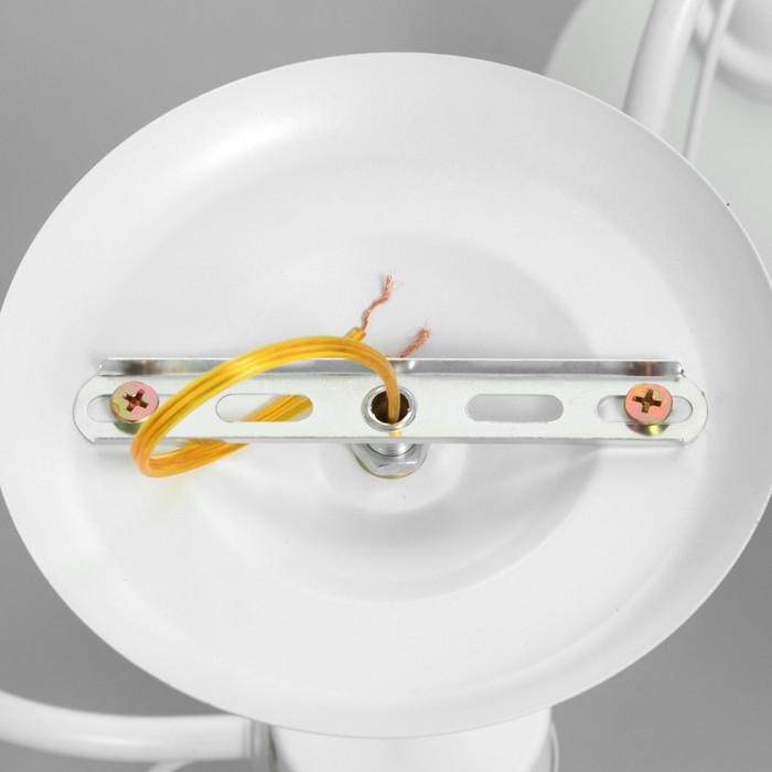 Люстра Люстра "Лиана" 3хЕ27 40Вт белый 55х55х36 см BayerLux