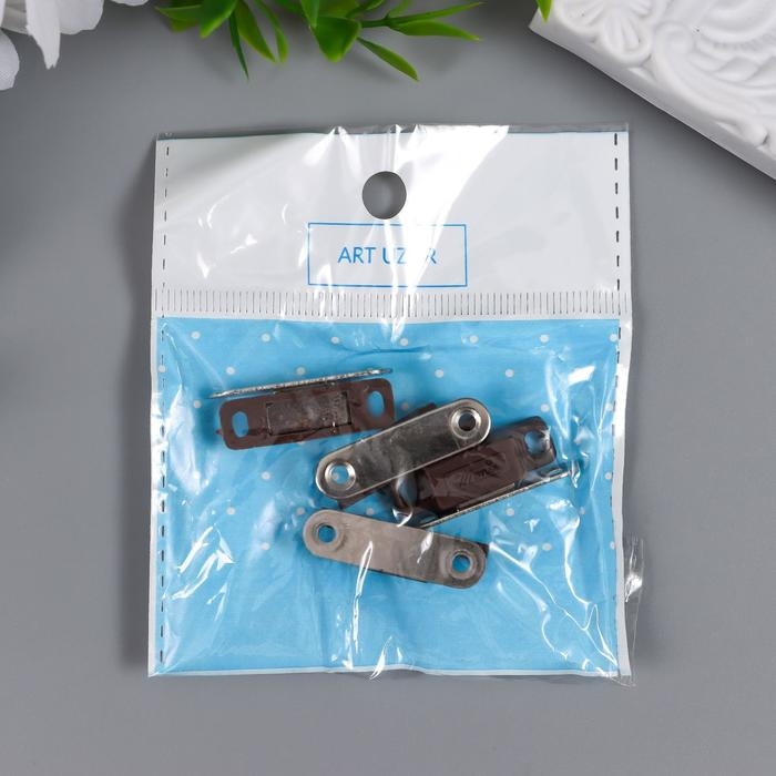 Замок магнитный (набор 4 шт) коричневый 3х1 см Замок магнитный (набор 4 шт) коричневый 3х1 см