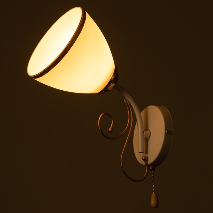 Бра 2020/1 E27 60Вт белый+золото 20х11х16 см