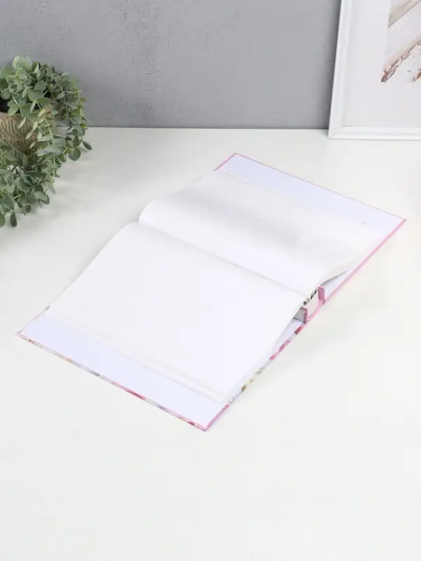 Фотоальбом на 200 фото 13х18 см "Воздушные сердца" в коробке 5,5х23,5х29,5 см