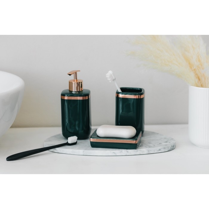 Набор аксессуаров для ванной комнаты Доляна «Богемия», 3 предмета (мыльница, дозатор, стакан), цвет тёмно-зелёный Набор аксессуаров для ванной комнаты Доляна «Богемия», 3 предмета (мыльница, дозатор, стакан), цвет тёмно-зелёный
